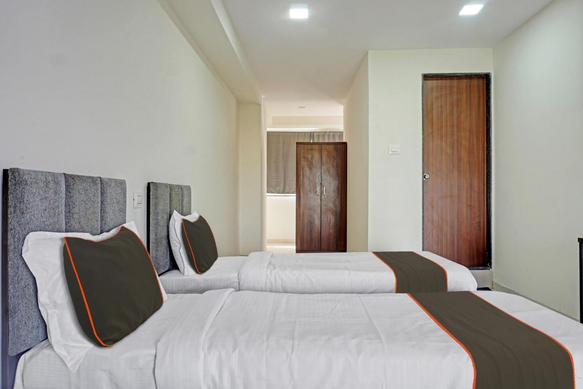 Super Collection O Rk Inn Chinchvad Экстерьер фото